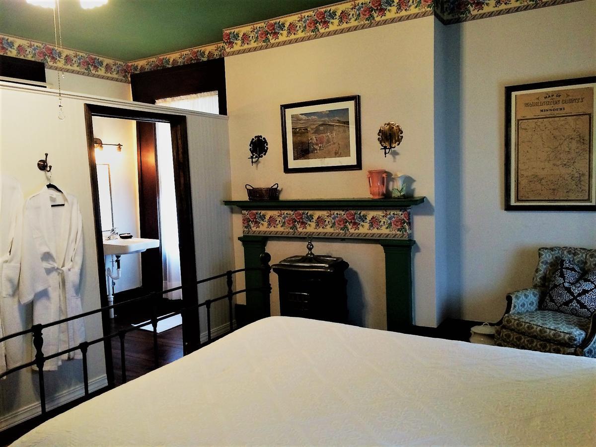 Old Caledonian Bed & Breakfast 외부 사진