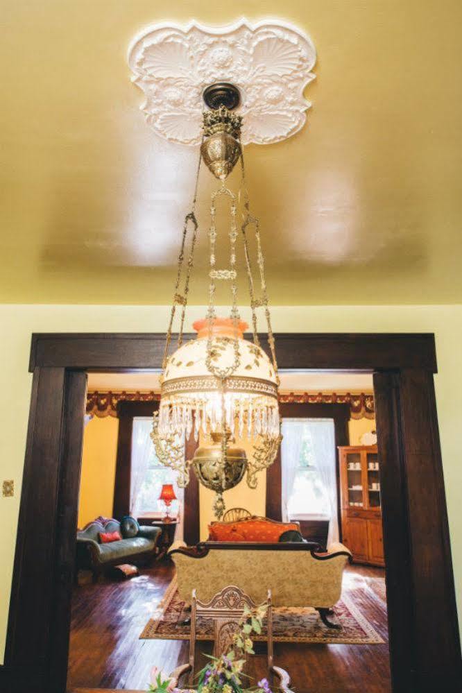 Old Caledonian Bed & Breakfast 외부 사진