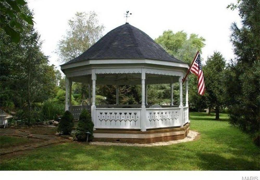Old Caledonian Bed & Breakfast 외부 사진